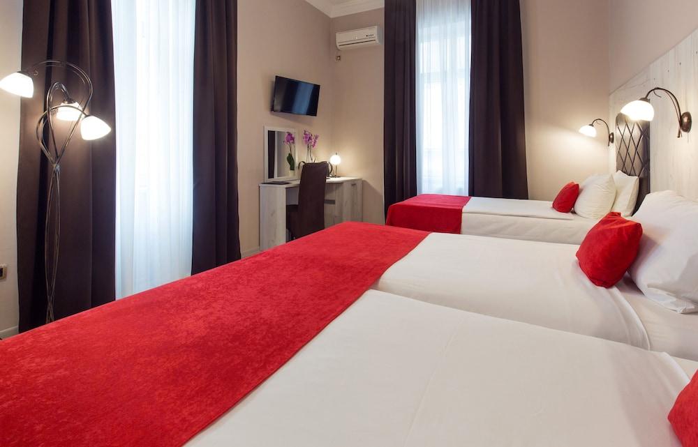 Belgrade City Hotel 4*
