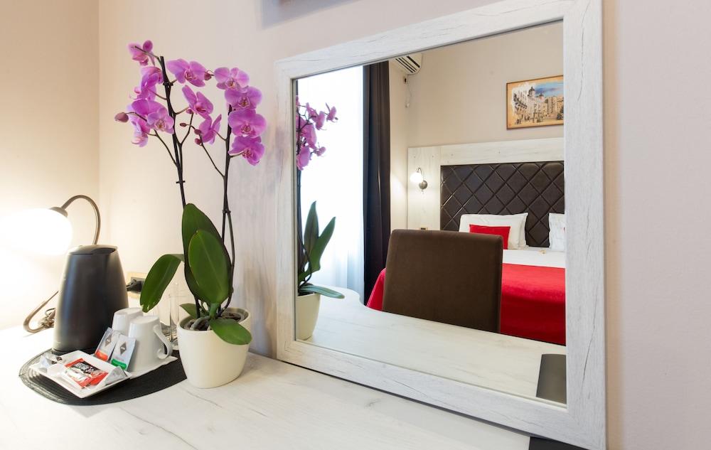 Belgrade City Hotel 4* Белград