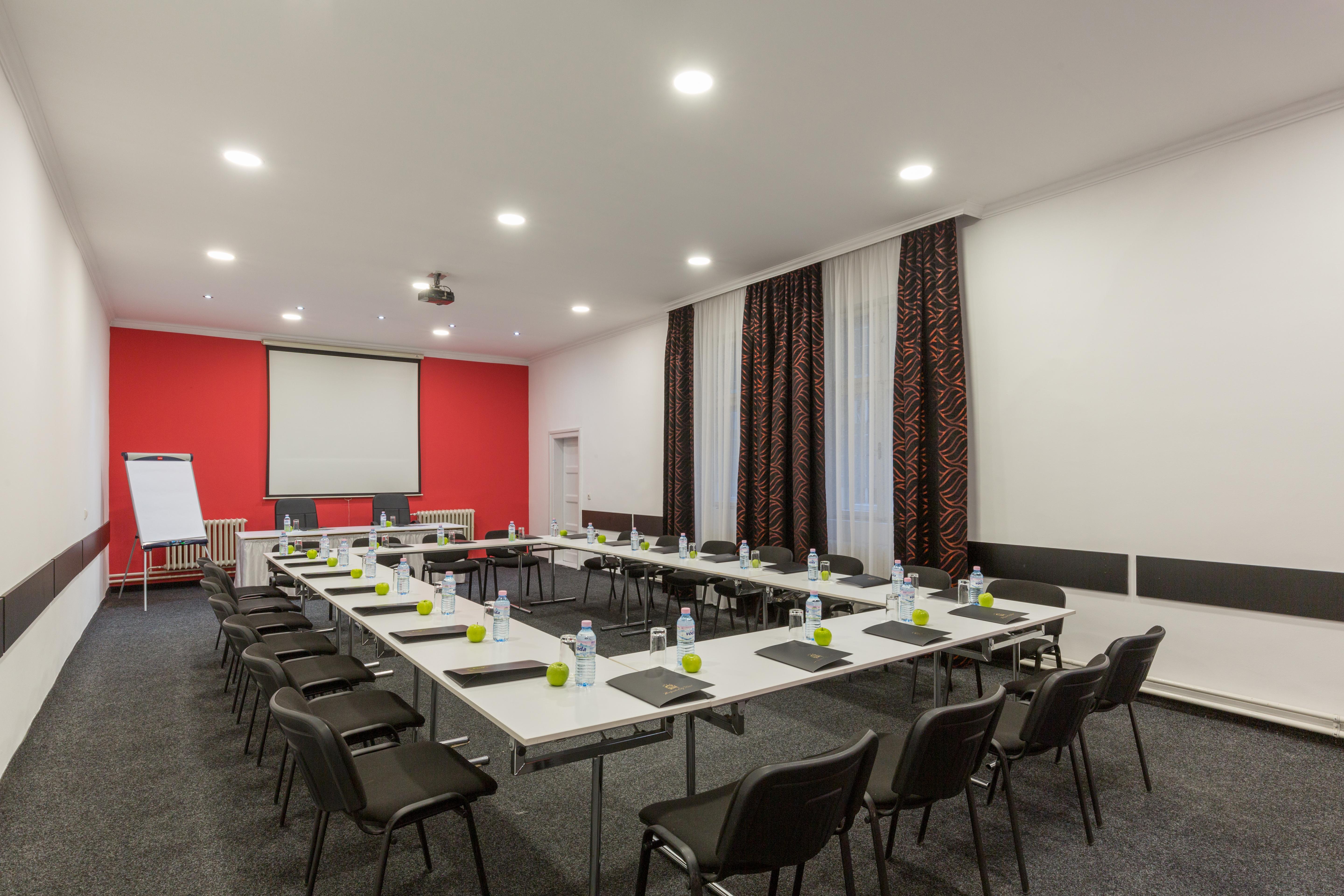 Хотел Belgrade City Hotel